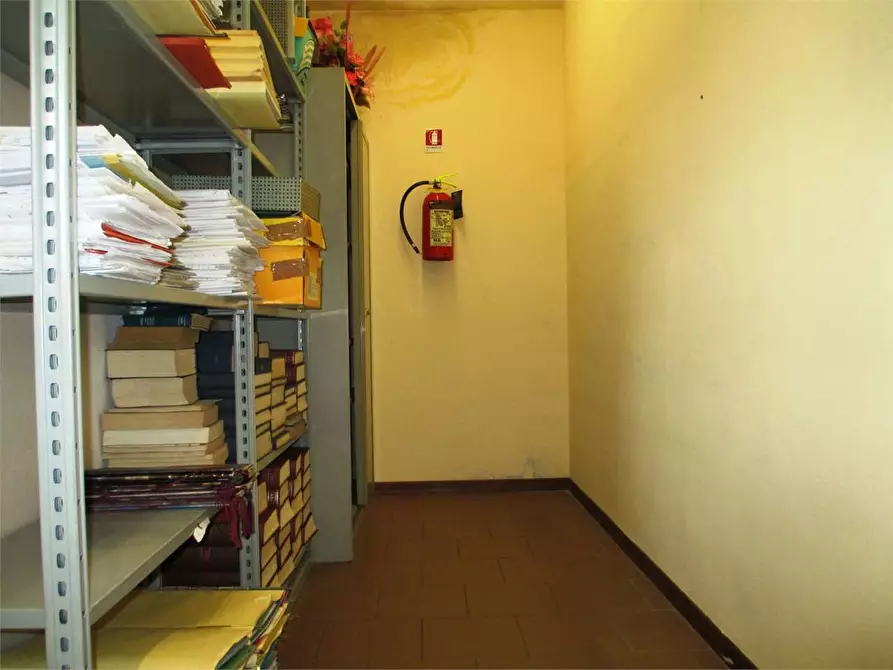Immagine 7 di Ufficio in affitto  in capannori a Capannori