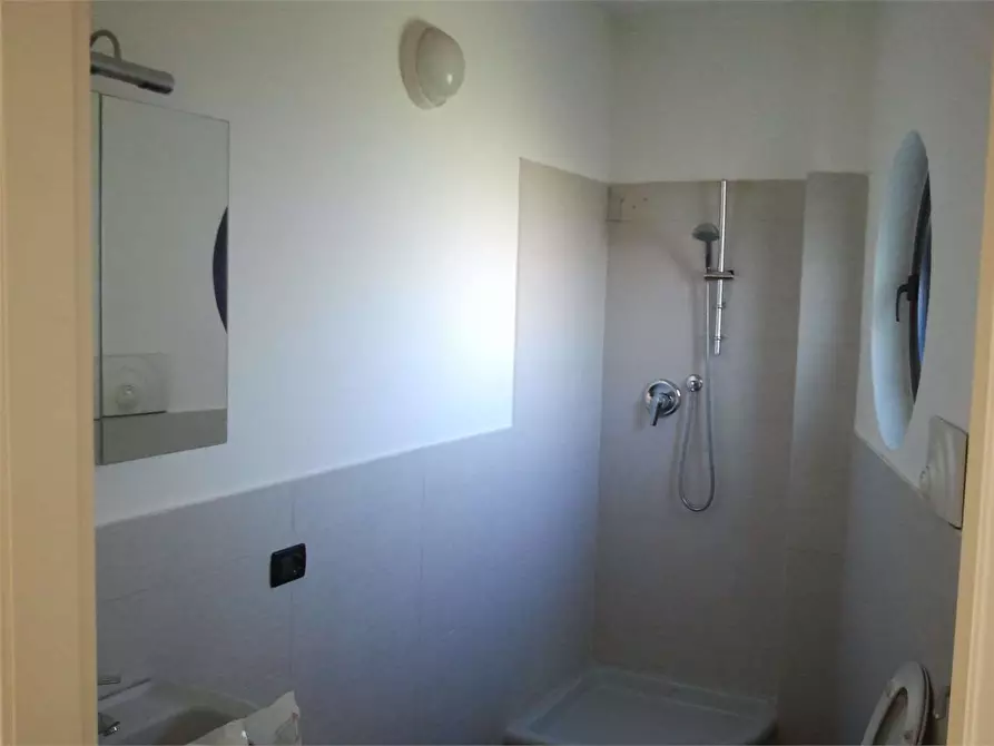 Immagine 13 di Ufficio in vendita  in Altopascio  a Altopascio