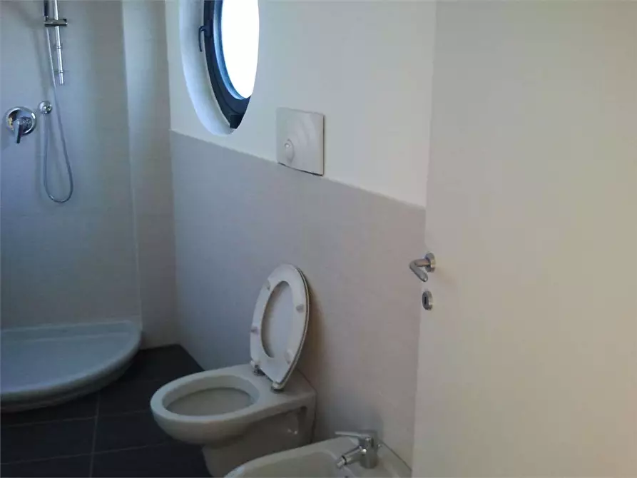 Immagine 9 di Ufficio in vendita  in Altopascio  a Altopascio