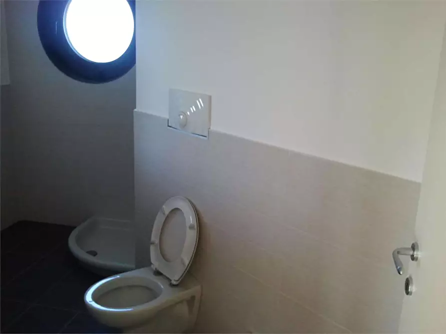 Immagine 7 di Ufficio in vendita  in Altopascio  a Altopascio