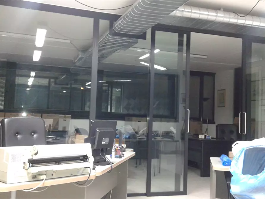 Immagine 5 di Ufficio in vendita  in Altopascio  a Altopascio