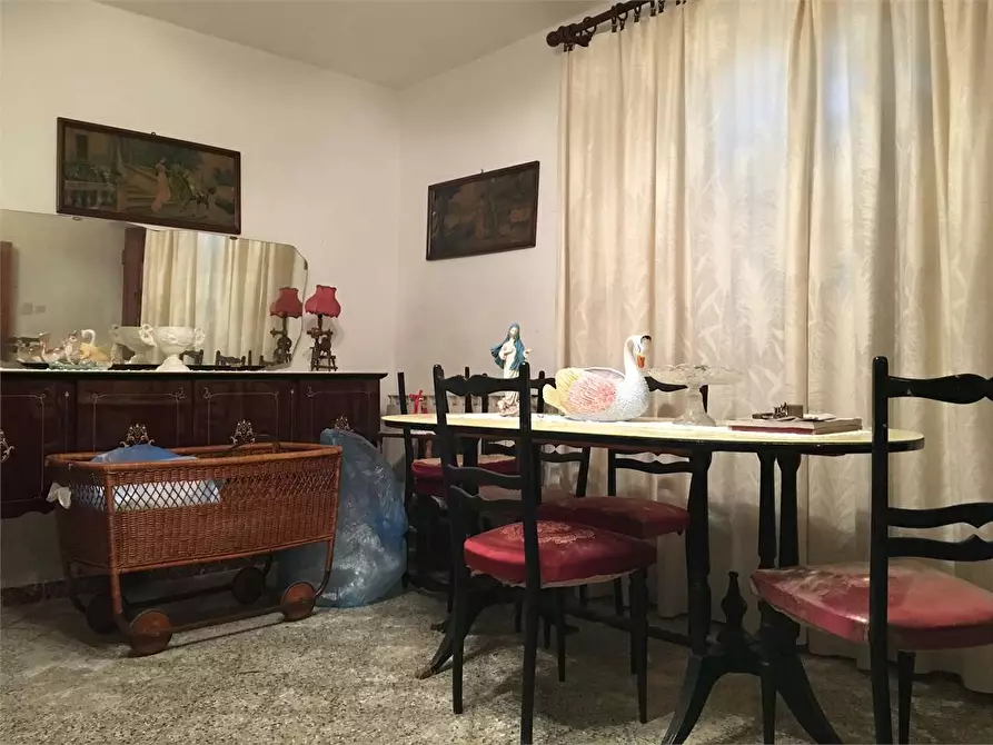 Immagine 7 di Porzione di casa in vendita  in matraia a Capannori