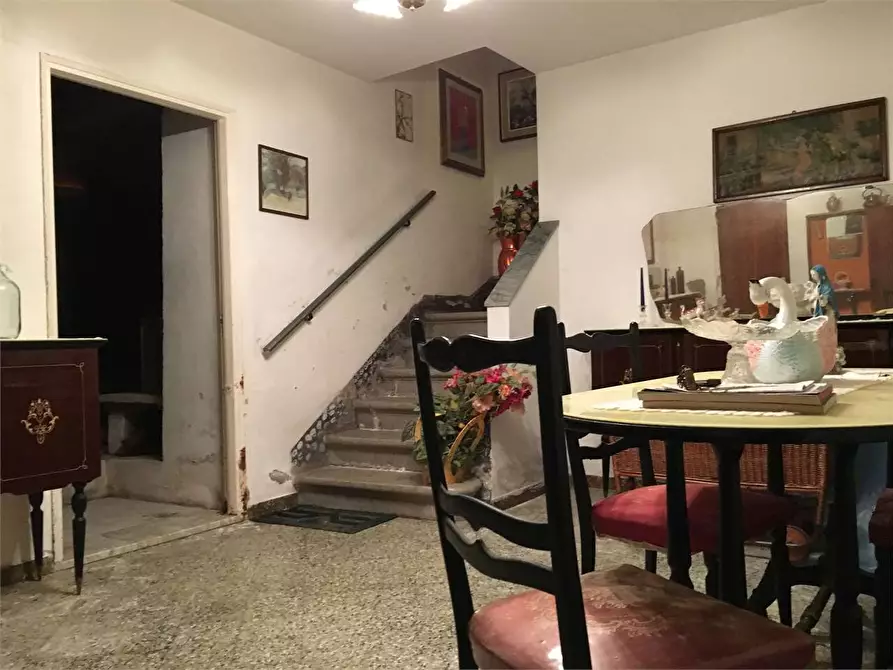 Immagine 8 di Porzione di casa in vendita  in matraia a Capannori