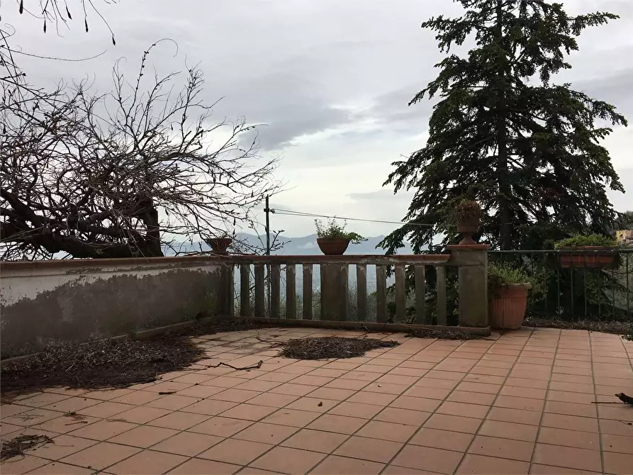 Immagine 20 di Porzione di casa in vendita  in matraia a Capannori