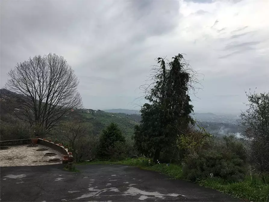 Immagine 25 di Porzione di casa in vendita  in matraia a Capannori
