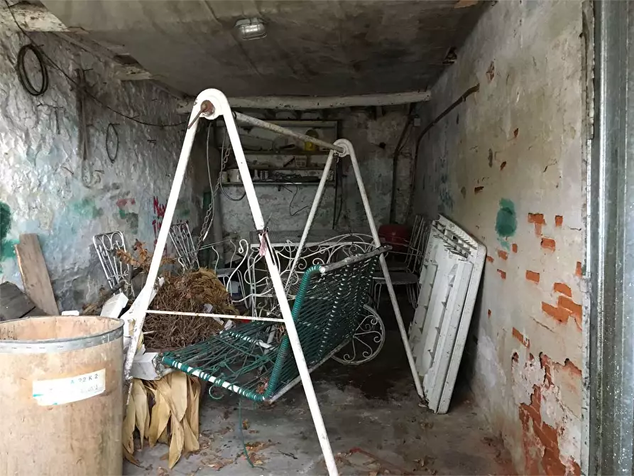 Immagine 27 di Porzione di casa in vendita  in matraia a Capannori