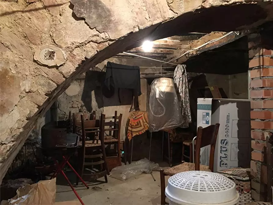 Immagine 32 di Porzione di casa in vendita  in matraia a Capannori