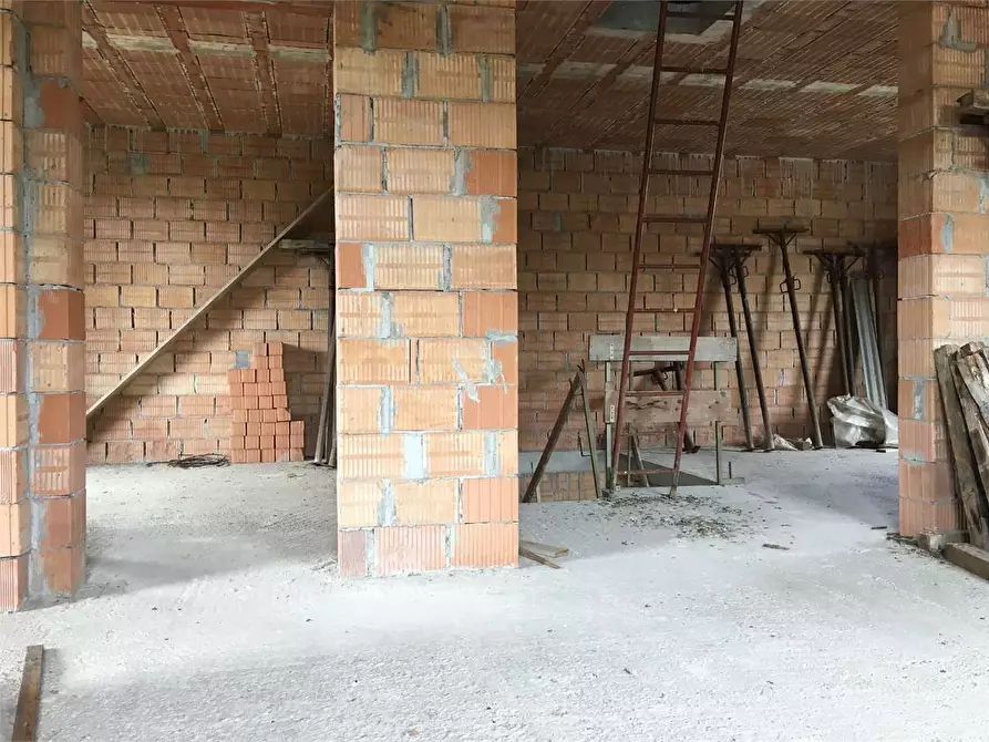 Immagine 11 di Villa in vendita  in Marlia a Capannori