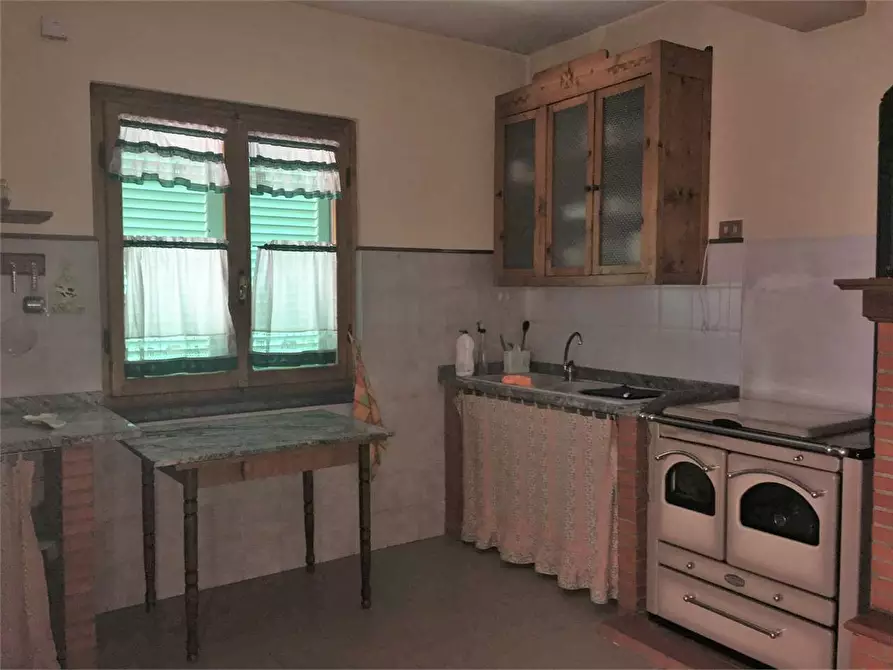 Immagine 22 di Villa in vendita  in Montecarlo  a Montecarlo