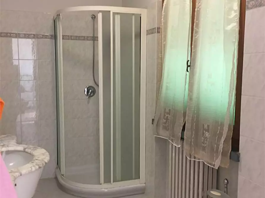 Immagine 26 di Villa in vendita  in Montecarlo  a Montecarlo