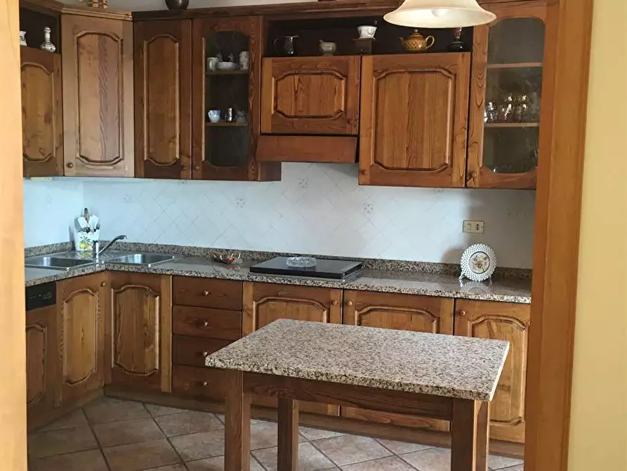 Immagine 9 di Villa in vendita  in Montecarlo  a Montecarlo