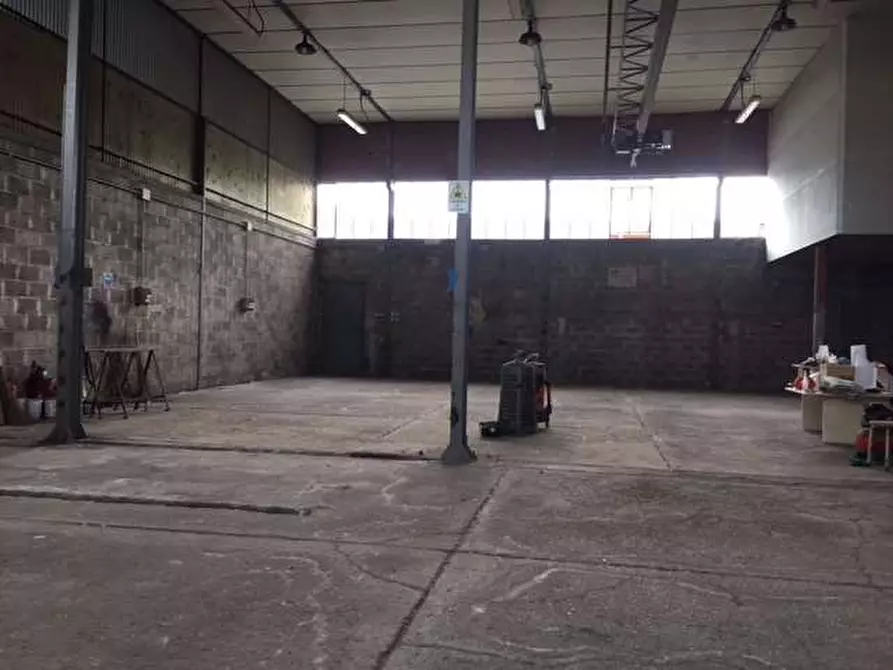 Immagine 2 di Capannone industriale in vendita  in via pesciatina  a Capannori