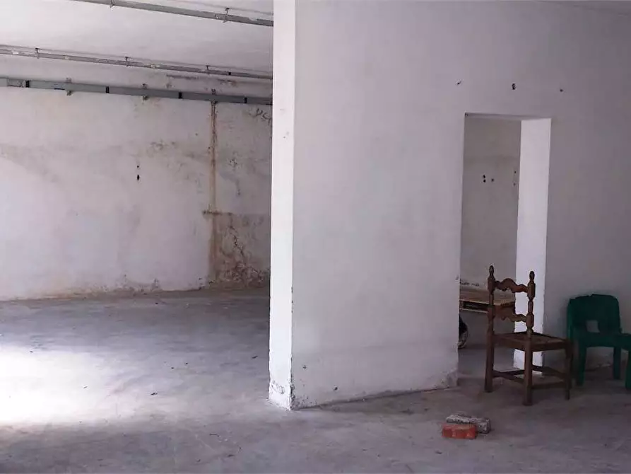 Immagine 3 di Capannone industriale in vendita  a Capannori