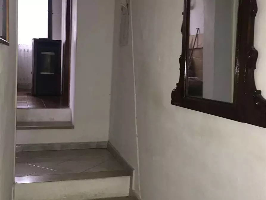 Immagine 10 di Porzione di casa in vendita  in Montecarlo a Montecarlo