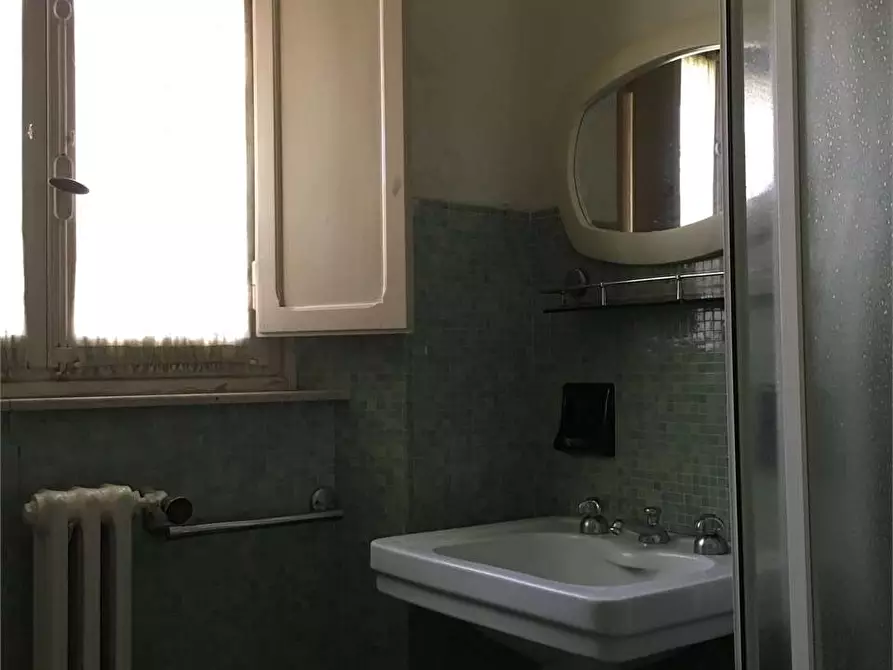 Immagine 19 di Villa in vendita  in ponte a moriano  a Lucca