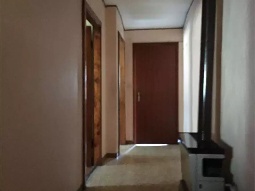 Immagine 9 di Porzione di casa in vendita  a Lucca