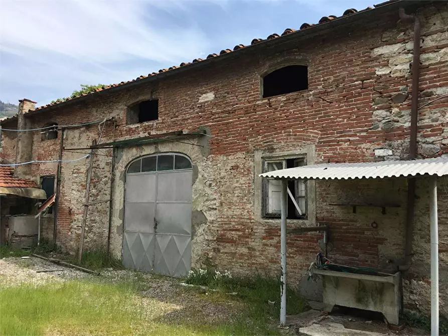 Immagine 16 di Porzione di casa in vendita  a Lucca