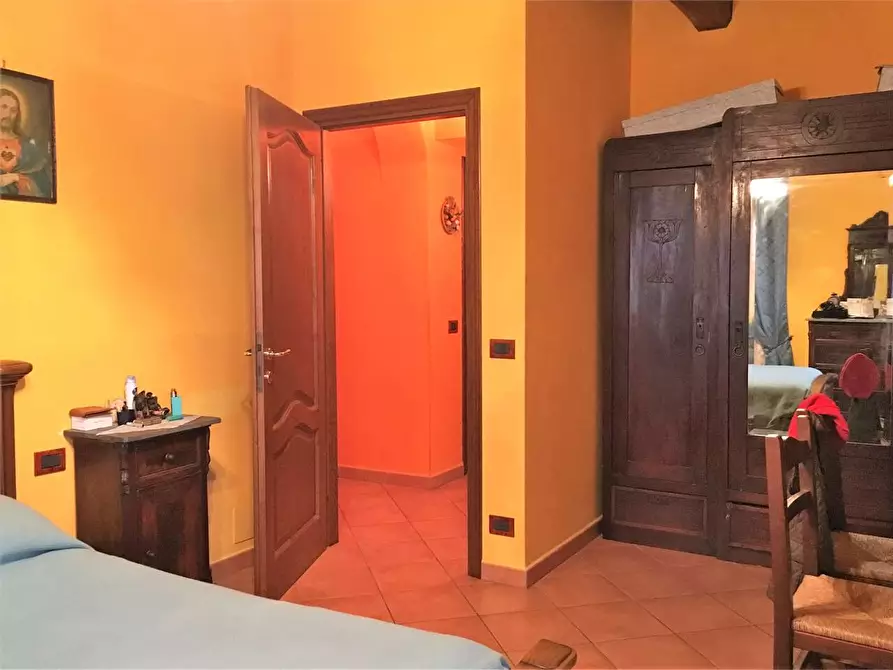 Immagine 4 di Rustico / casale in vendita  in Montecarlo a Montecarlo