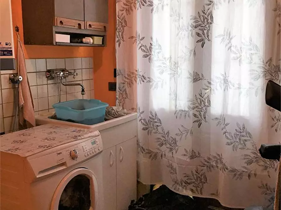 Immagine 8 di Rustico / casale in vendita  in Montecarlo a Montecarlo