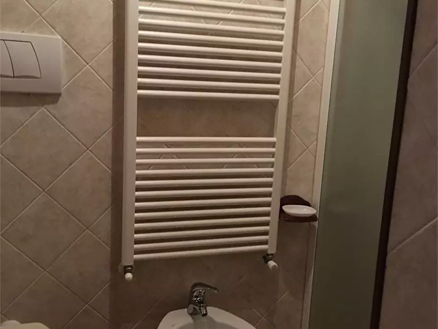 Immagine 10 di Rustico / casale in vendita  in Montecarlo a Montecarlo