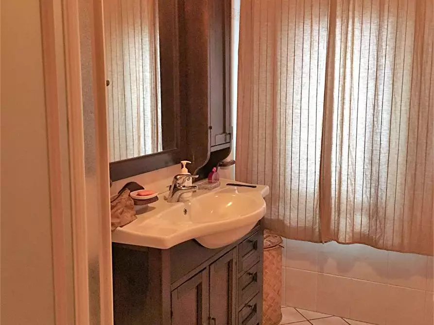 Immagine 19 di Rustico / casale in vendita  in Montecarlo a Montecarlo