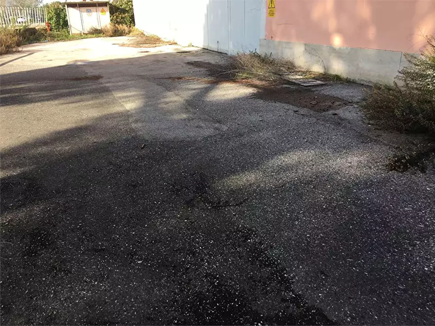 Immagine 10 di Capannone industriale in vendita  in Porcari a Porcari
