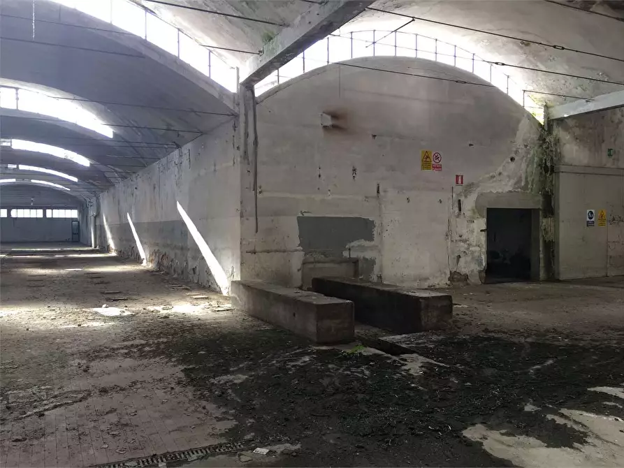 Immagine 5 di Capannone industriale in vendita  in Porcari a Porcari