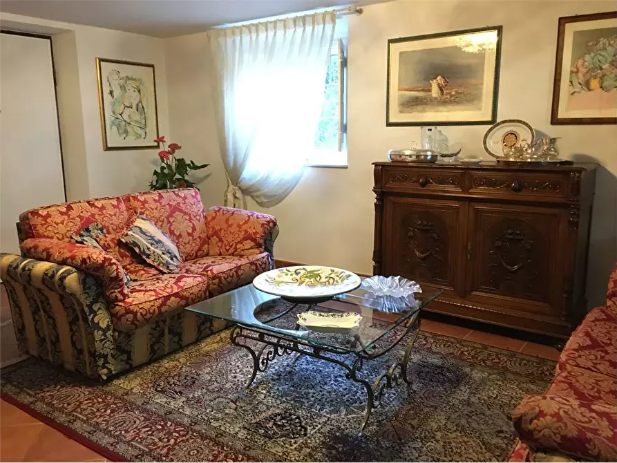 Immagine 2 di Villa in vendita  in Capannori a Capannori