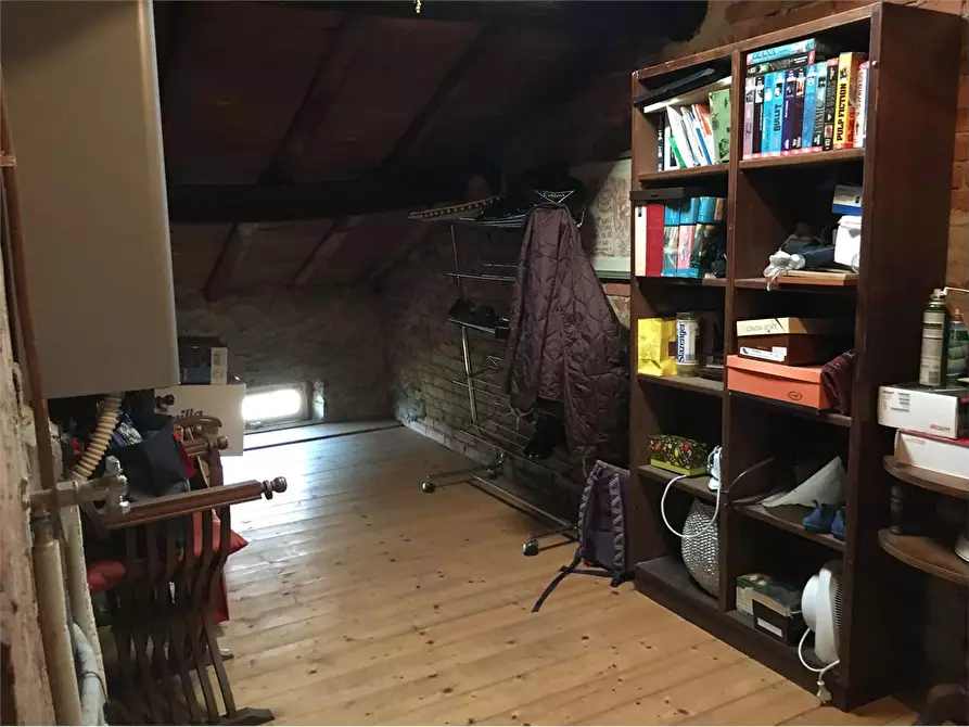 Immagine 22 di Villa in vendita  in Capannori a Capannori