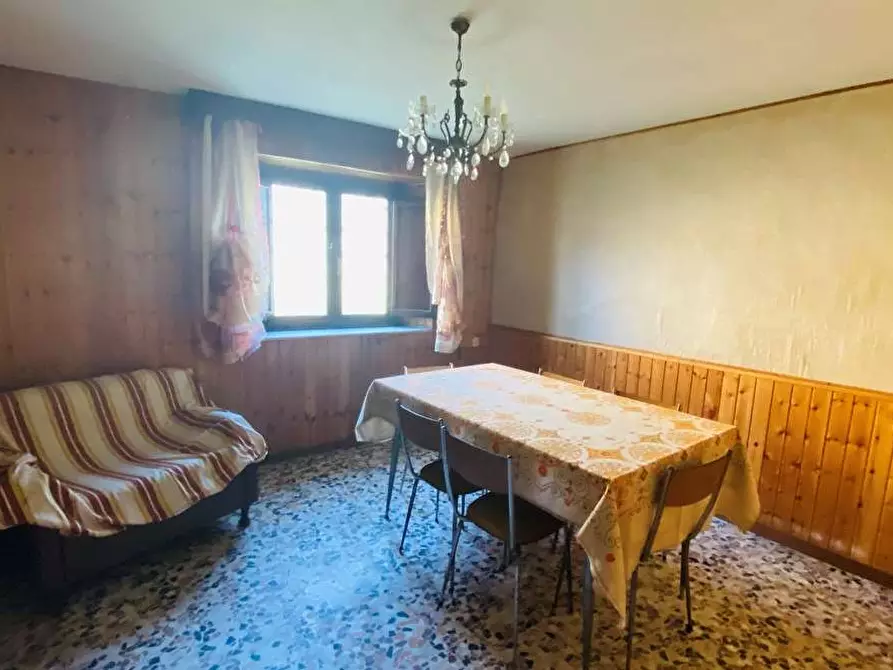 Immagine 23 di Porzione di casa in vendita  a Lucca