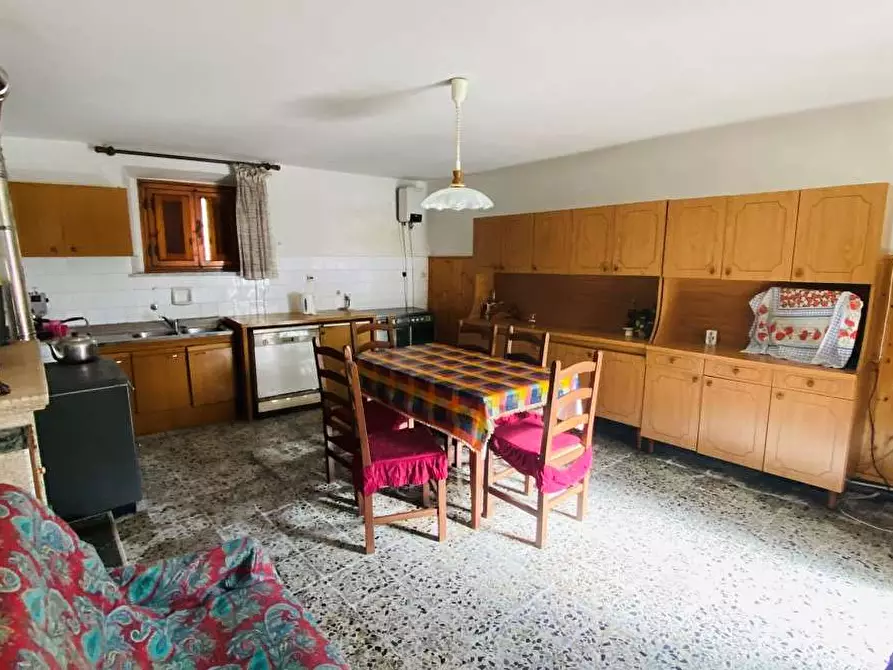 Immagine 24 di Porzione di casa in vendita  a Lucca