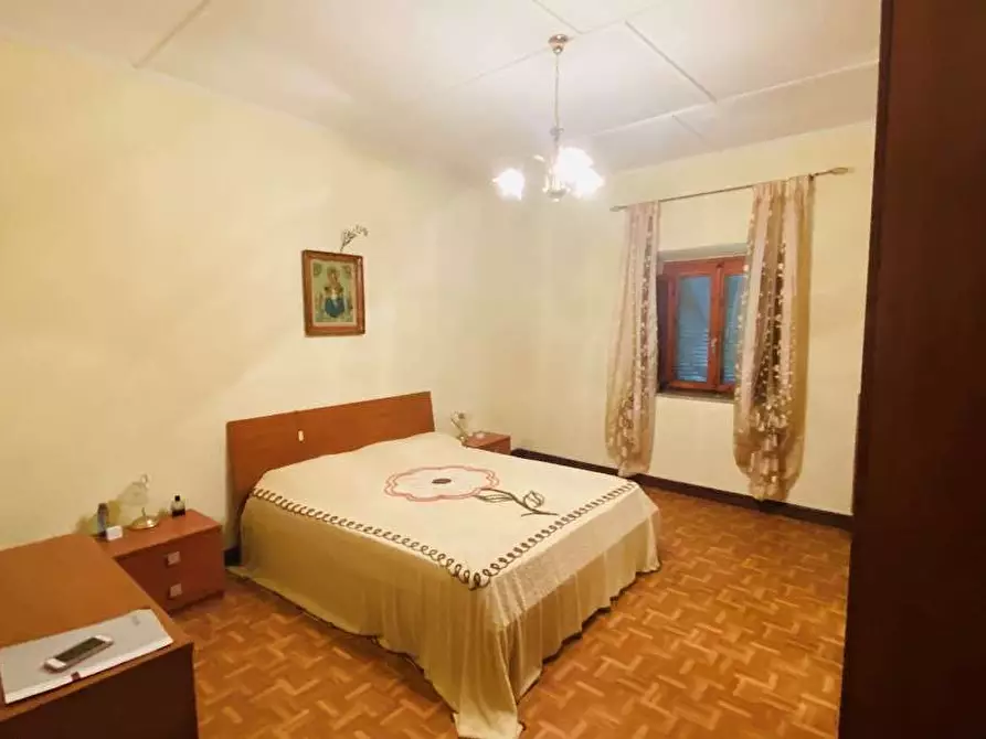 Immagine 27 di Porzione di casa in vendita  a Lucca