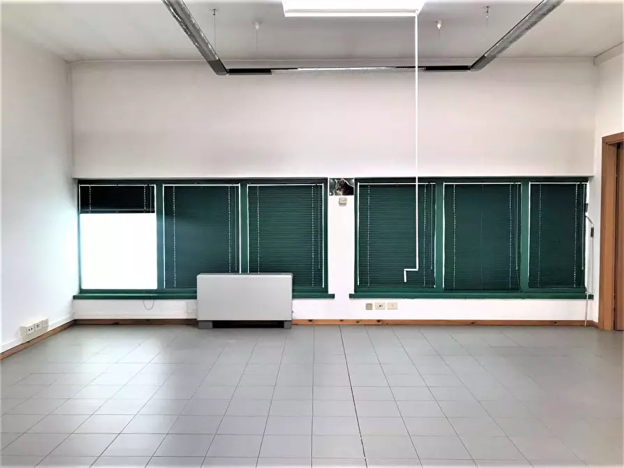 Immagine 3 di Ufficio in affitto  in via don sirio politi 43 a Lucca