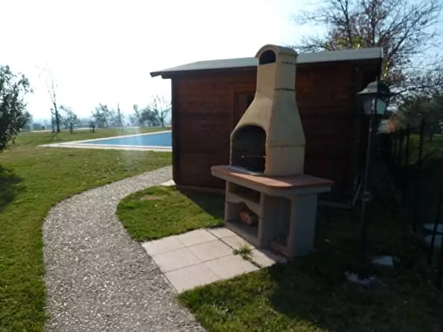 Immagine 31 di Rustico / casale in vendita  in Montecarlo a Montecarlo