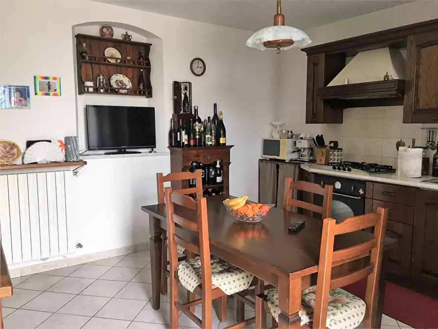 Immagine 6 di Rustico / casale in vendita  in Montecarlo a Montecarlo