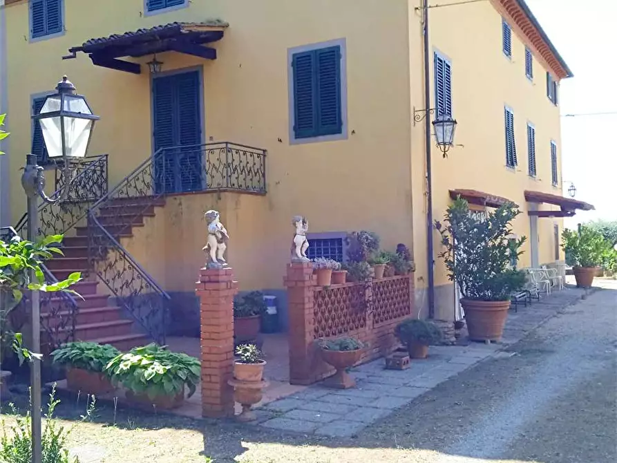 Immagine 1 di Villa in vendita  in pescia a Pescia