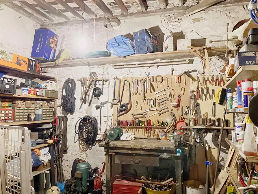 Immagine 34 di Villa in vendita  in pescia a Pescia