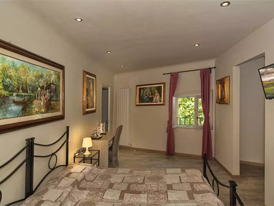 Immagine 22 di Rustico / casale in vendita  in capannori a Capannori