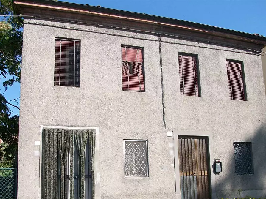 Immagine 1 di Casa indipendente in vendita  in zone a Capannori