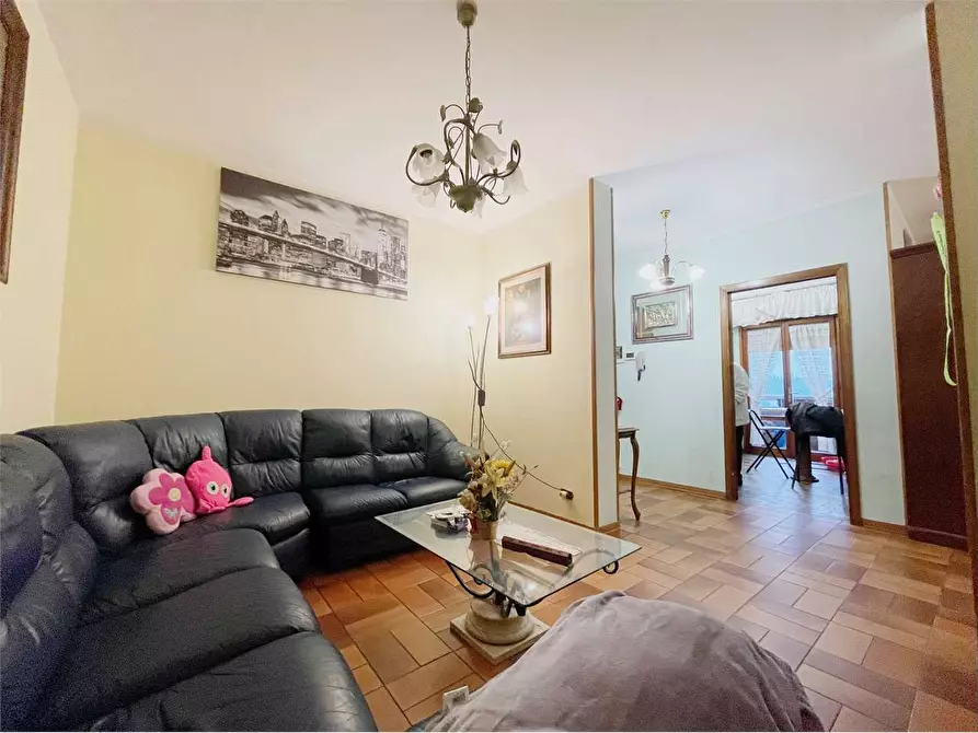 Immagine 1 di Appartamento in vendita  in santa lucia a Uzzano