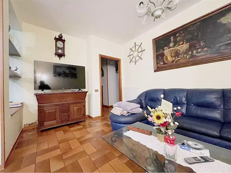 Immagine 2 di Appartamento in vendita  in santa lucia a Uzzano