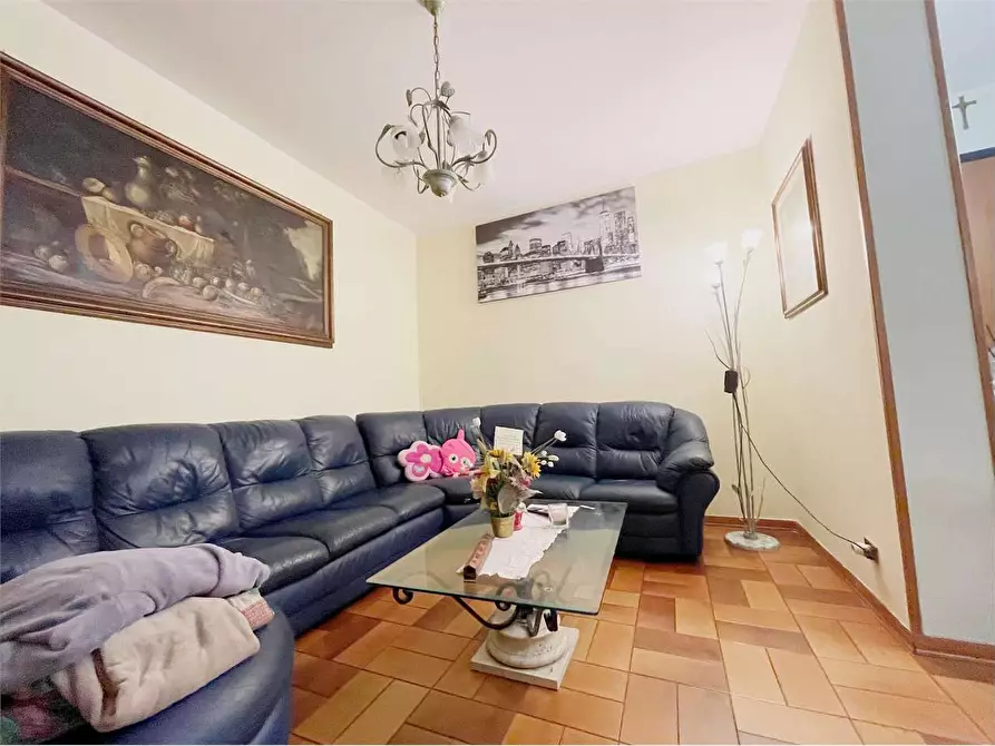 Immagine 3 di Appartamento in vendita  in santa lucia a Uzzano