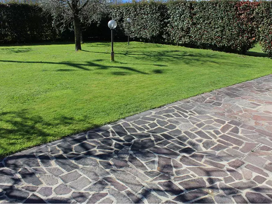 Immagine 29 di Villa in vendita  in Porcari a Porcari