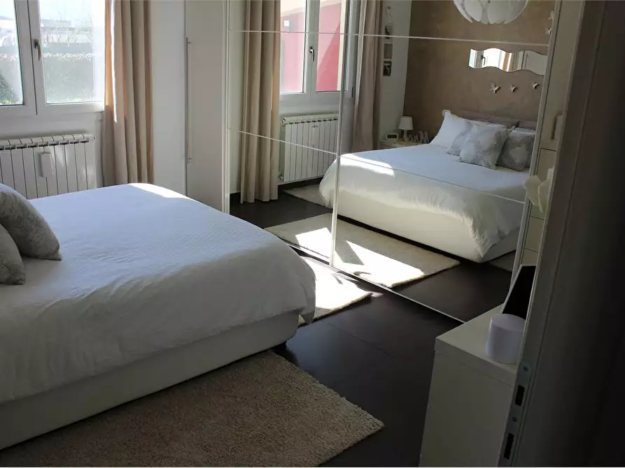 Immagine 7 di Villa in vendita  in Porcari a Porcari