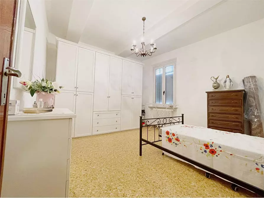 Immagine 7 di Porzione di casa in vendita  in Zone a Capannori