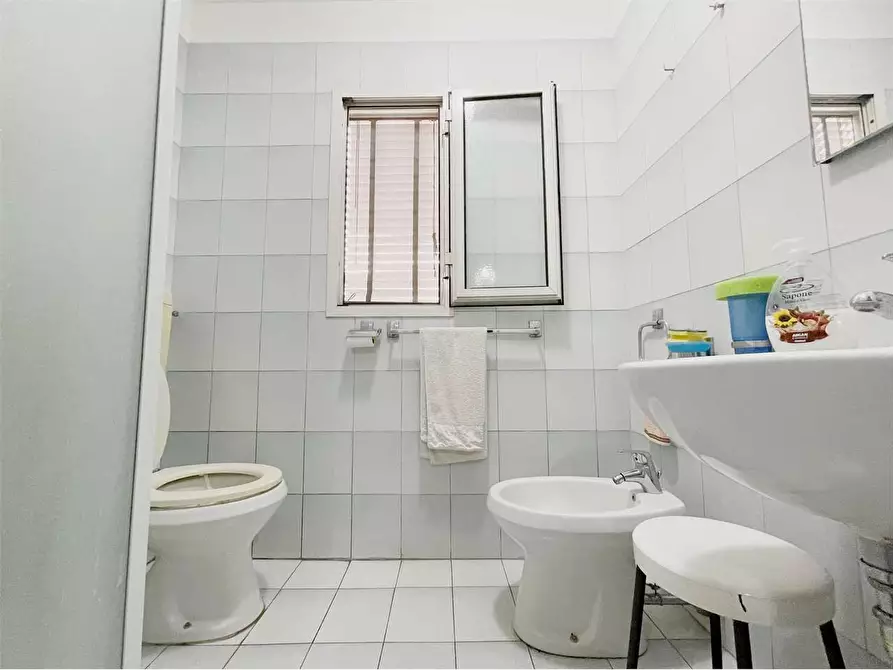 Immagine 9 di Porzione di casa in vendita  in Zone a Capannori