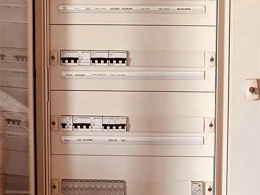 Immagine 10 di Capannone industriale in vendita  in Toringo a Capannori