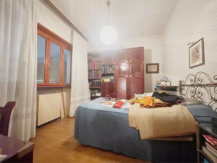 Immagine 15 di Appartamento in vendita  in San Marco a Lucca