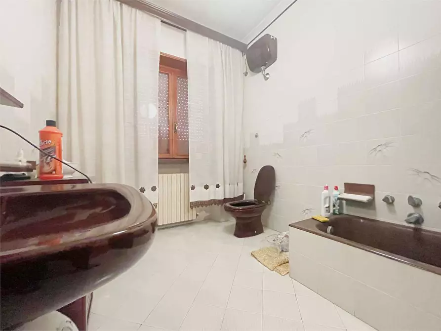 Immagine 22 di Appartamento in vendita  in San Marco a Lucca