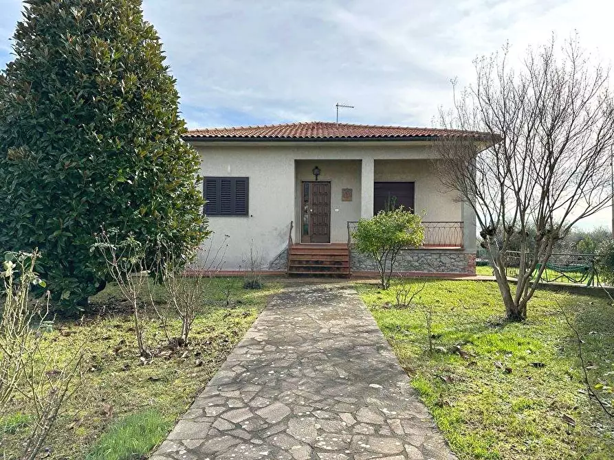 Immagine 1 di Villa in vendita  in ponte all'abate a Pescia